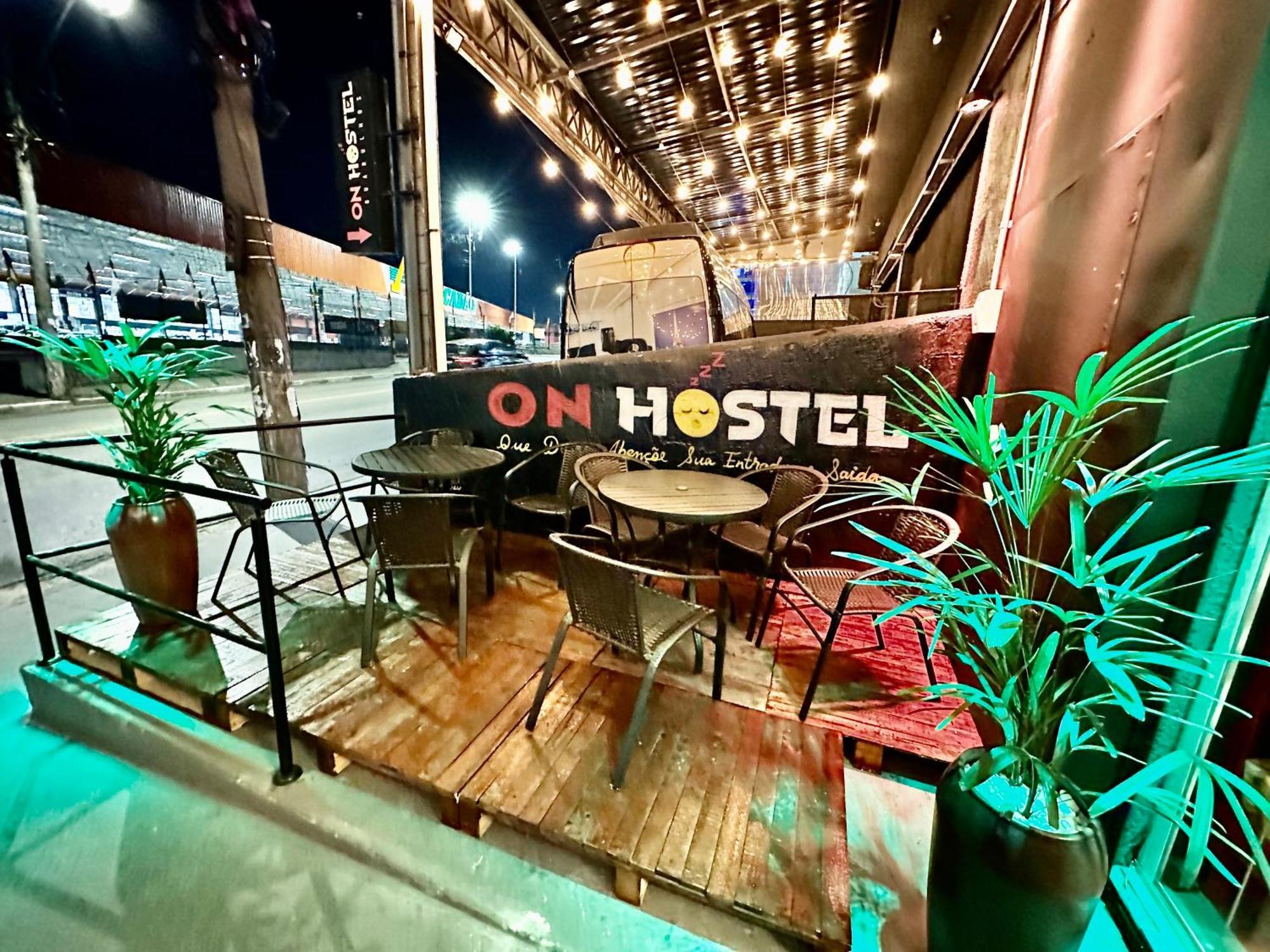 On Hostel II Gru Aeroporto Translado 24 Hs 瓜卢流斯 外观 照片